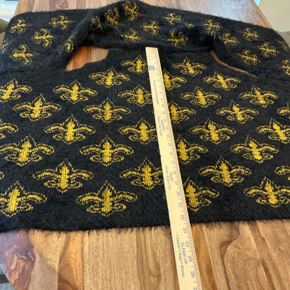 Black Gold Fleur de Lis‎ Fuzzy Knit Vest Women One Size